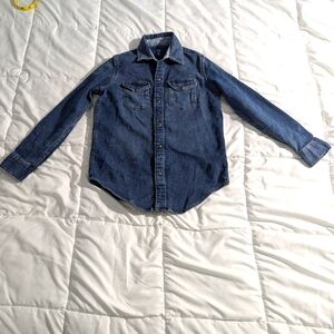 ❤️Gap kids denim  shirt. Size large regular. Girls. Snap closure. Stretchy.